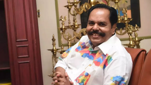 டைரக்டர், ஹீரோ யாருப்பா