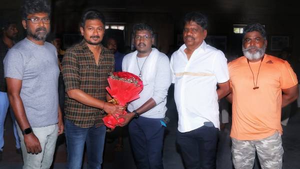 Director Mariselvaraj Celebrates Birthday in Maamannan shooting spot