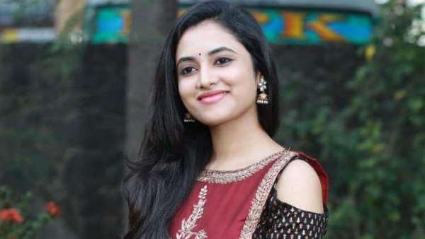 டாப் ஹீரோக்களுடன் ஜோடி