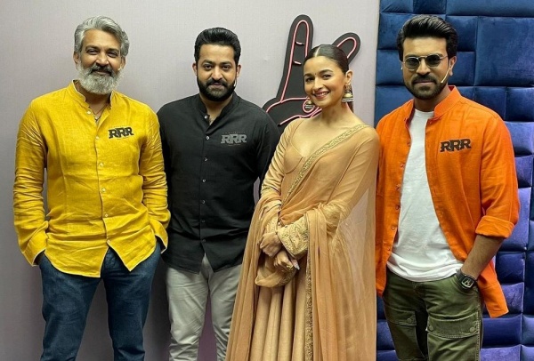 பிரபலங்களை வைத்து புரமோஷன்