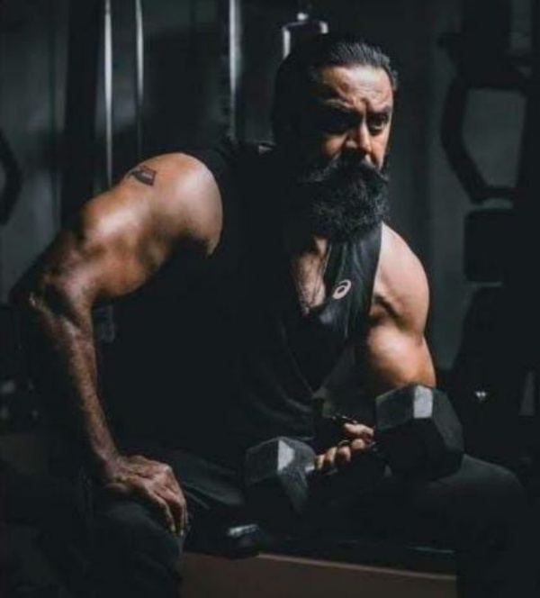 அதே இளமையுடன்