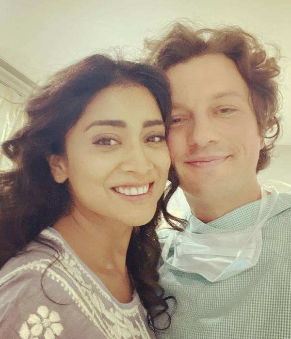 ஸ்ரேயா சரண்