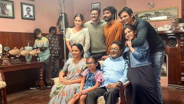 பிக்பாஸ் நடிகைகளும் இருக்காங்களா 