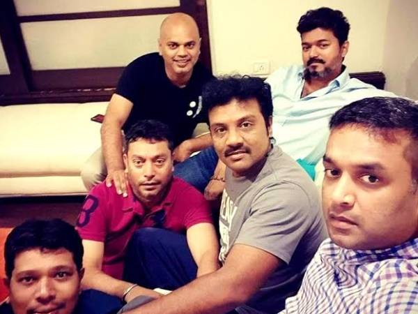  நடிக்க சான்ஸ்