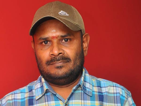 இயக்குநர் பரதனுக்கு கைக்கொடுத்த விஜய்