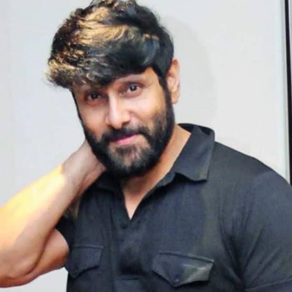 சவாலான கதாபாத்திரங்களை