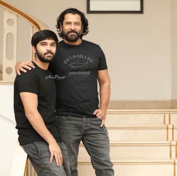 அப்பா விக்ரமுடன் இணைந்து