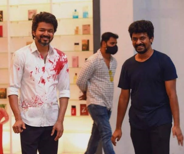 நெல்சன் இயக்கத்தில் நெல்சன் இயக்கத்தில்