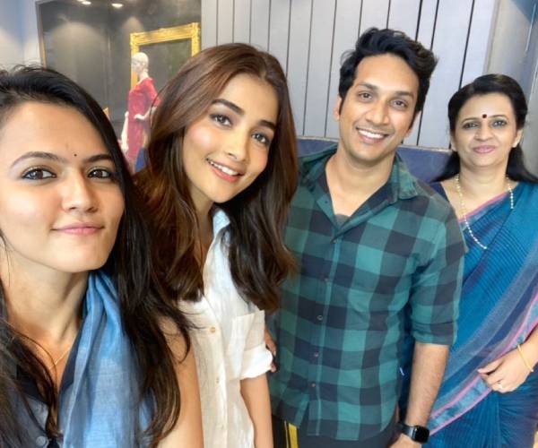 தமிழில் அறிமுகம்