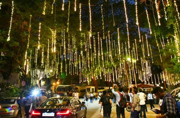 தனி விமானத்தில் RRR டீம்