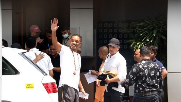 உலகளவில் டிரெண்டிங் உலகளவில் டிரெண்டிங்