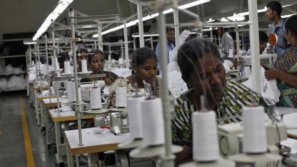 ஊழியர்களுக்கு இலவச டிக்கெட்டுகள் ஊழியர்களுக்கு இலவச டிக்கெட்டுகள்