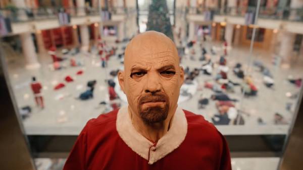 வில்லன் யார்