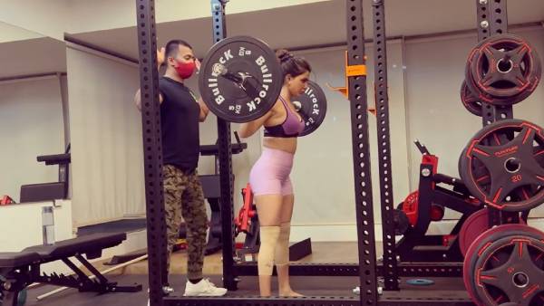 சமந்தா ஸ்குவாட்