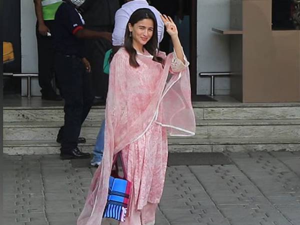 திருமணம் முடிந்தது