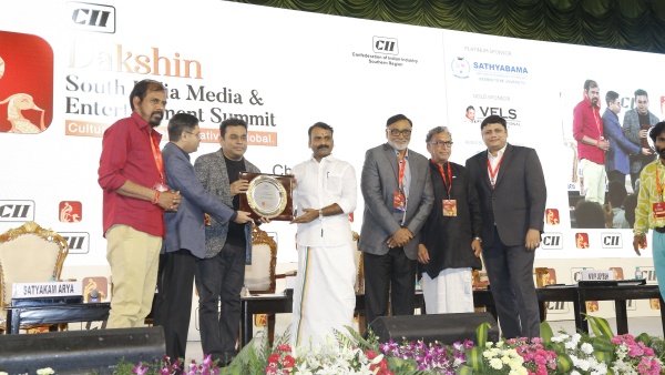 ஐகான் விருது