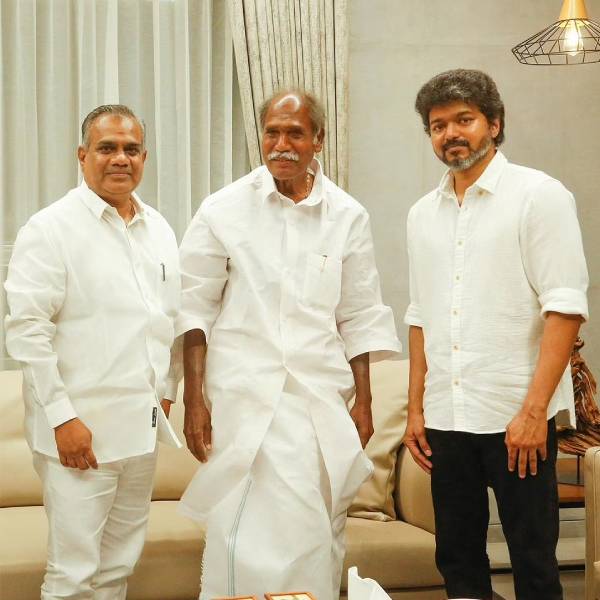 புதுச்சேரியில் ஏராளமான பேனர்கள்