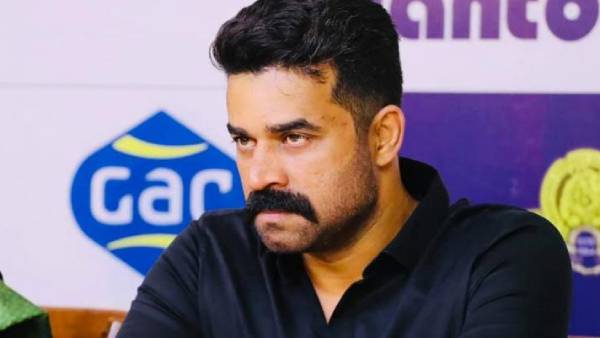 பாலியல் புகார்