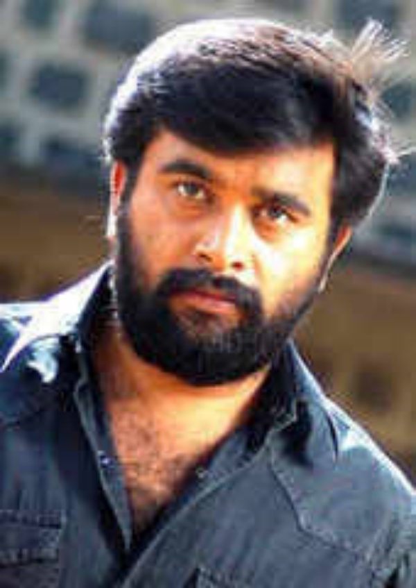  முழுநேர ஹீரோவாக