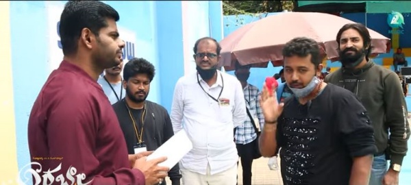 ஒரு ரூபாய் மட்டுமே சம்பளம்