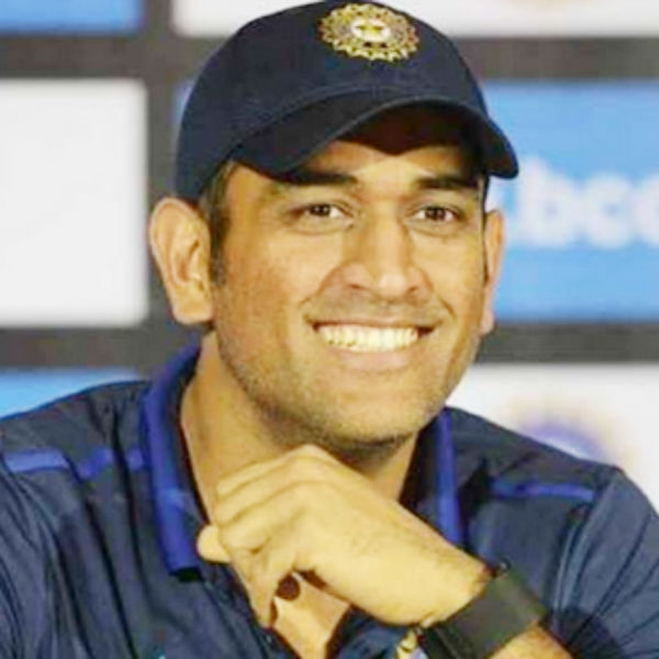 ரசிகர்களை கவரும் சினிமா, விளையாட்டு