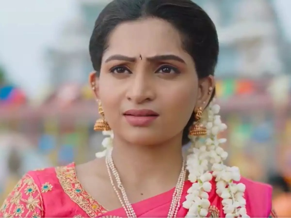 சமையல் பொறுப்பை ஏற்கும் சரஸ்வதி