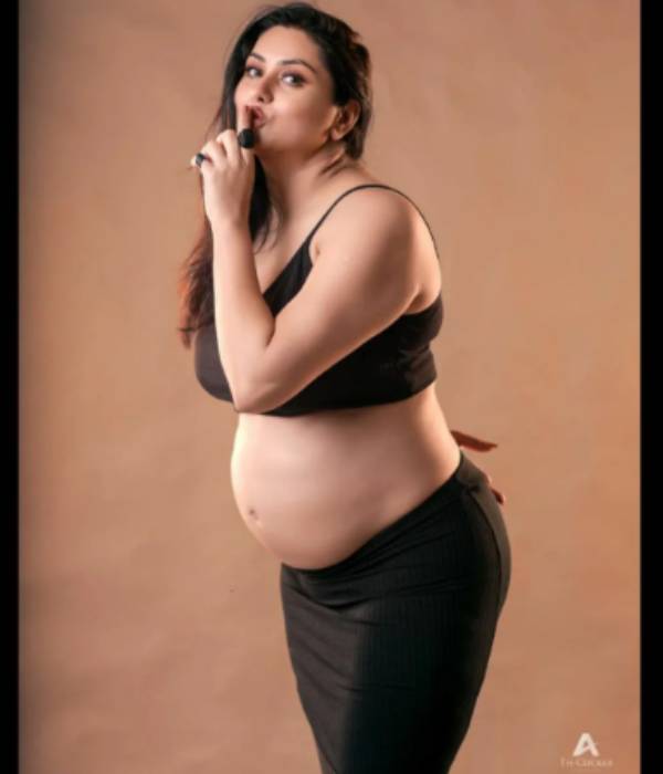 நமீதா கர்ப்பம்