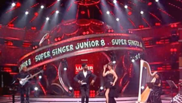 சூப்பர் சிங்கர் முதல் சீசன் 8