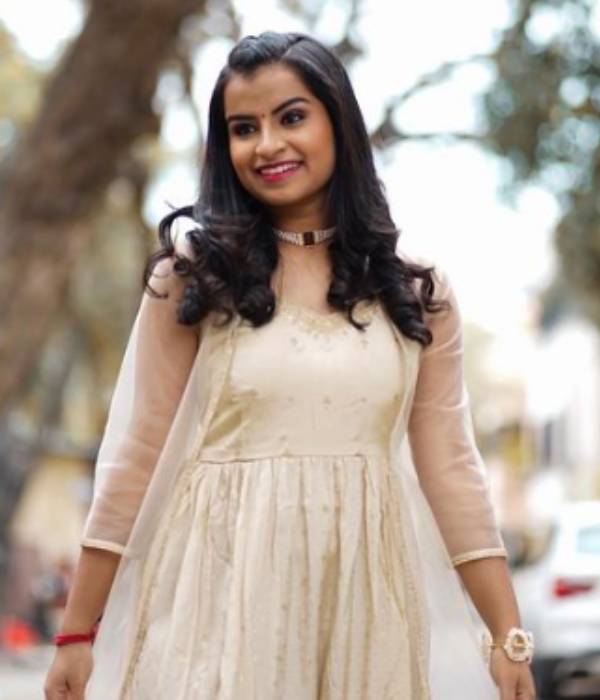 துணை நிற்கும் கோமாளிகள் 