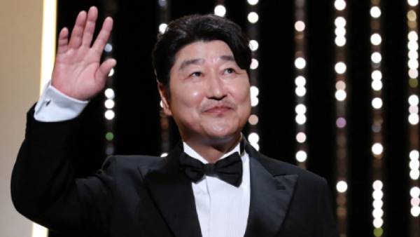 சிறந்த நடிகருக்கான விருது 