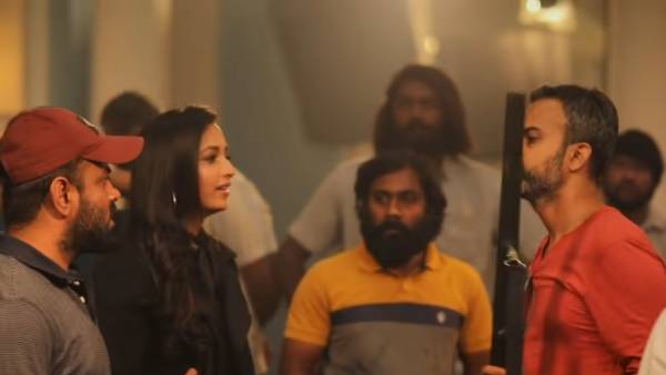 மேக்கப், ஆடை கலைஞர்கள் மெனக்கெடல் மேக்கப், ஆடை கலைஞர்கள் மெனக்கெடல்