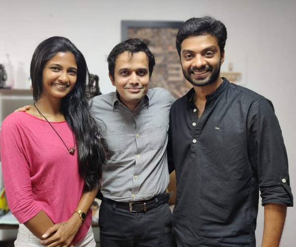 பர்ஸ்ட் லுக் வெளியானது