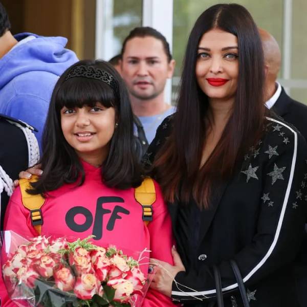 48 வயதிலும் ததும்பும் இளமை 48 வயதிலும் ததும்பும் இளமை