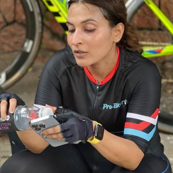  இன்னும் தனுஷை லைக்கும் ஐஸ்வர்யா