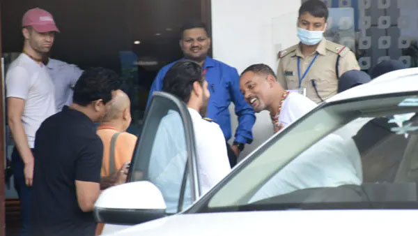 இந்தியாவுக்கு விசிட்