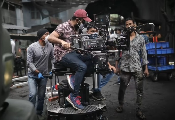 ஹீரோ கால்ஷீட் கிடைத்தால் போதும்...கதை தேவையில்லை ஹீரோ கால்ஷீட் கிடைத்தால் போதும்...கதை தேவையில்லை