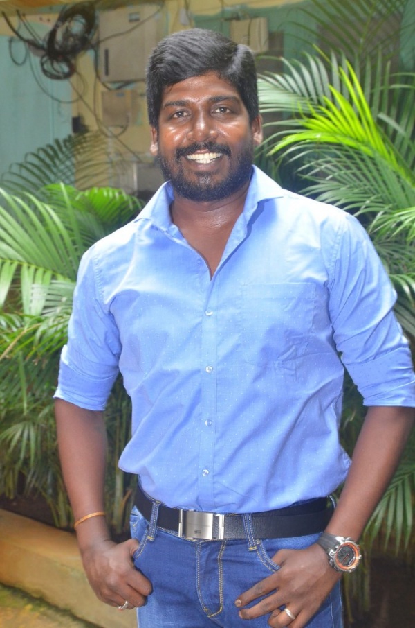 வர்ணனையாளர் கதாப்பாத்திரம்