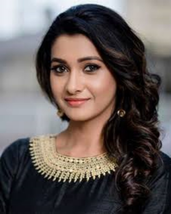 மிகவும் வசீகரித்த பிரியா