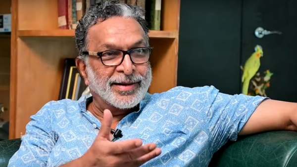  அரசியலிலும் பிஸி தான் 