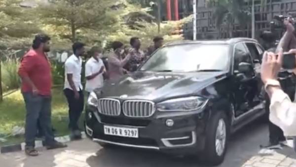 விஐபிக்களுக்கும் செக்கிங்