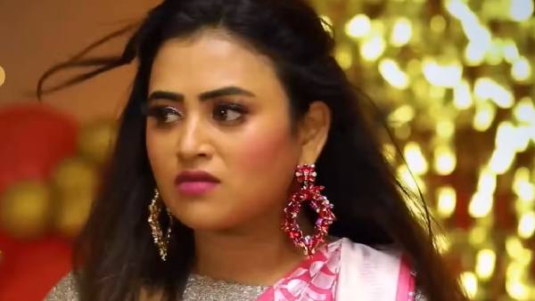  திருமண அறிவிப்பு 