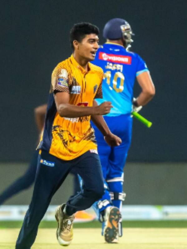 யோஹான் அத்தியாயம் ஒன்று 