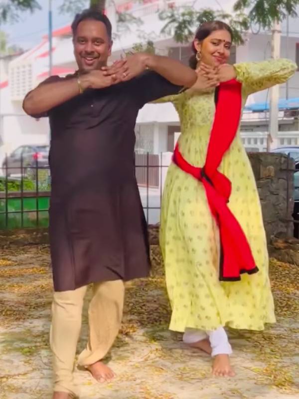  கதக் டேன்ஸ் 