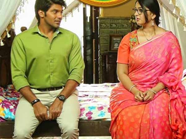 இஞ்சி இடுப்பழகி