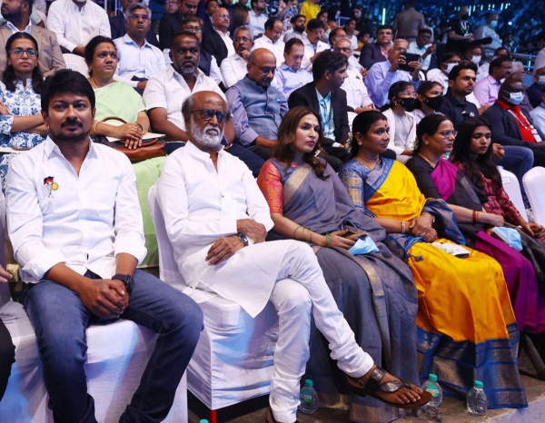 செஸ் ஒலிம்பியாட் பிரதமர் விழாவில் பங்கேற்ற ரஜினிகாந்த் செஸ் ஒலிம்பியாட் பிரதமர் விழாவில் பங்கேற்ற ரஜினிகாந்த்