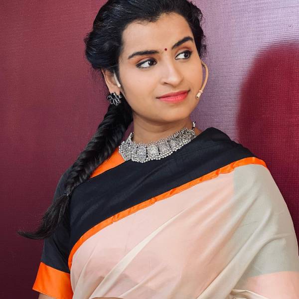 ரசிகர்களை கவர தொடர் முயற்சி 