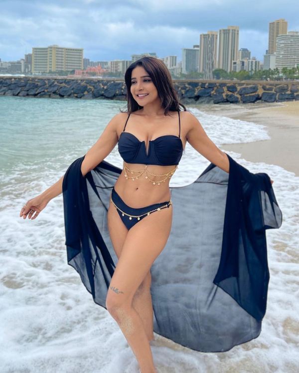 பிக் பாஸ் பிரபலம் 