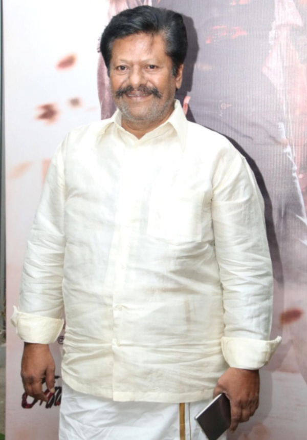 தயாரிப்பாளராக ராஜ் கிரண் தயாரிப்பாளராக ராஜ் கிரண்