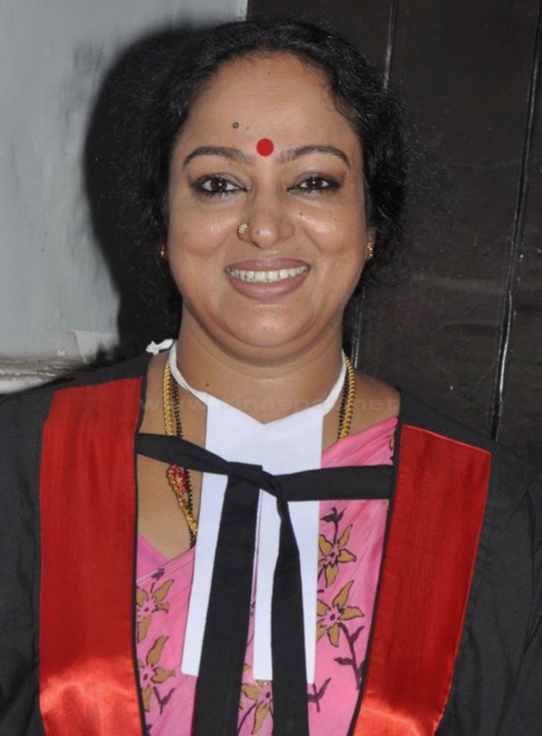 எதார்த்த நடிகை நளினி எதார்த்த நடிகை நளினி