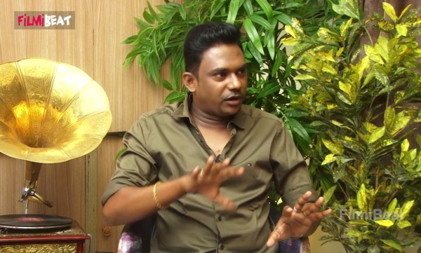 பாடல் எழுத வேண்டும்